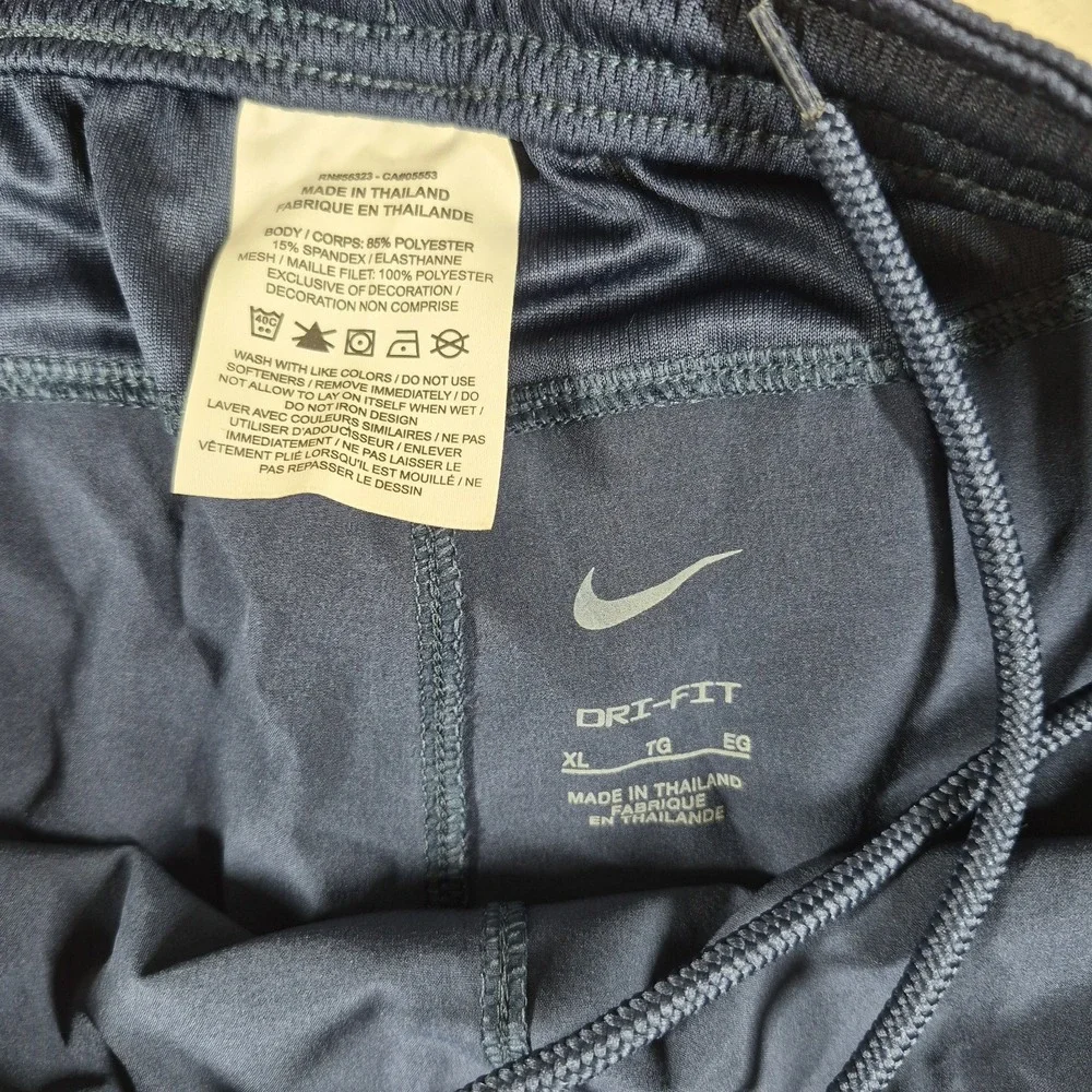 Nike Venom III DRI-FIT Shorts Women's XL Blue Athletic Workout CW3860-419 NWT